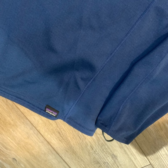 Patagonia Blue Lightweight Midweight Capilene Baselayer 1/4 Zip. - Picture 3 of 5